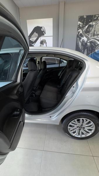 Fiat Cronos Drive 1.3 8V Flex Aut. - foto 5