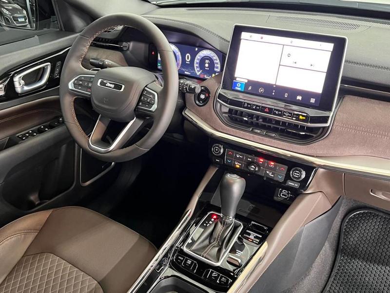 Jeep Commander Overland Td380 2.0 4X4 Die Automático - foto 15