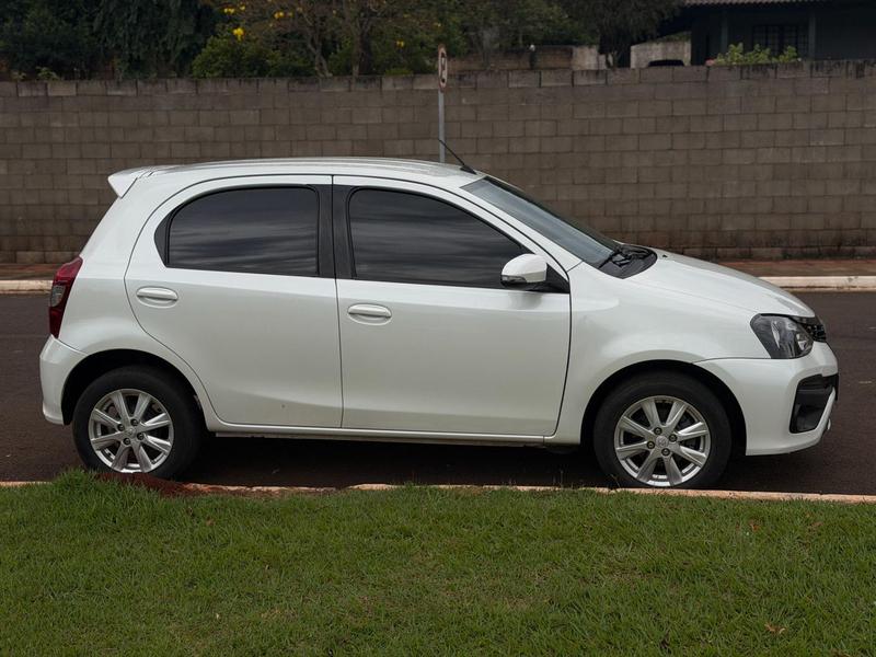 Toyota Etios X Plus 1.5 Automático ? - foto 4