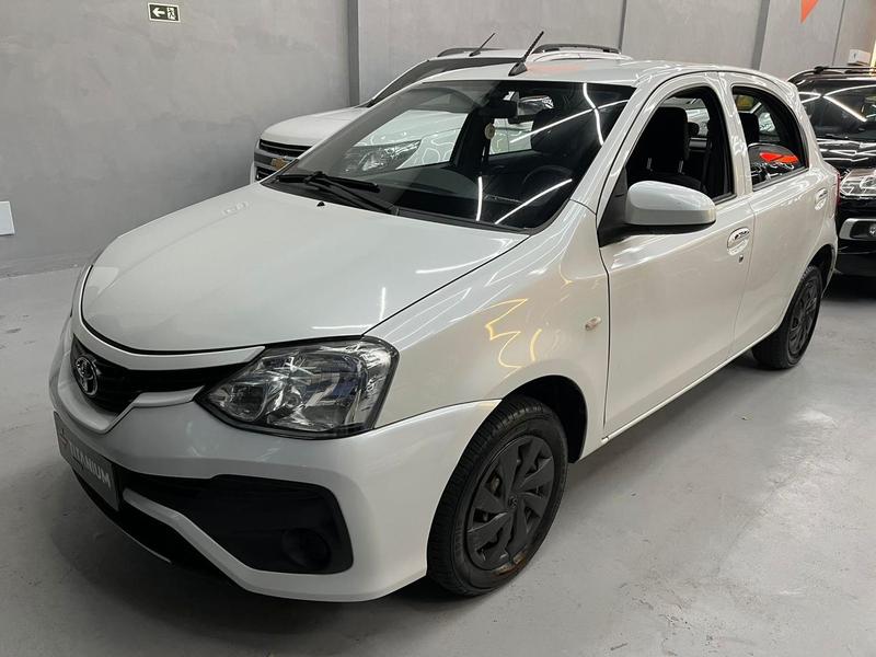 TOYOTA ETIOS HB X 13L MT