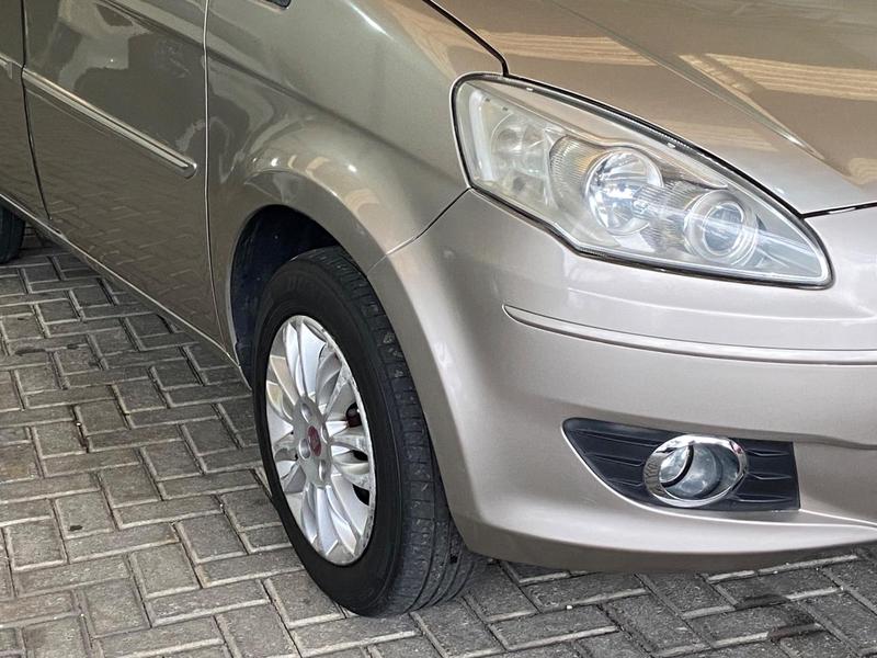 Fiat Idea Attractive 1.4 - foto 2