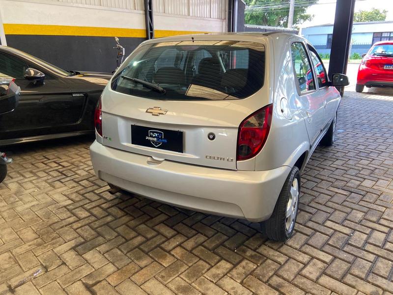 Chevrolet Celta 10l LT - foto 5