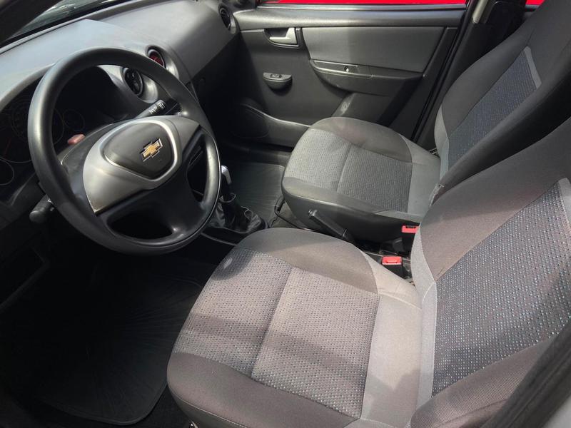 Chevrolet Celta 10l LT - foto 7