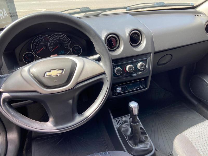 Chevrolet Celta 10l LT - foto 9