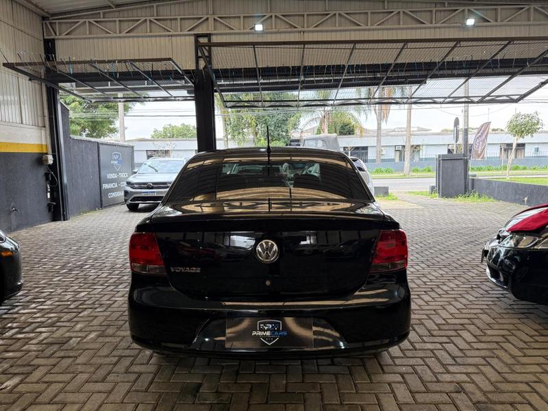Volkswagen Voyage 1.0 - foto 11