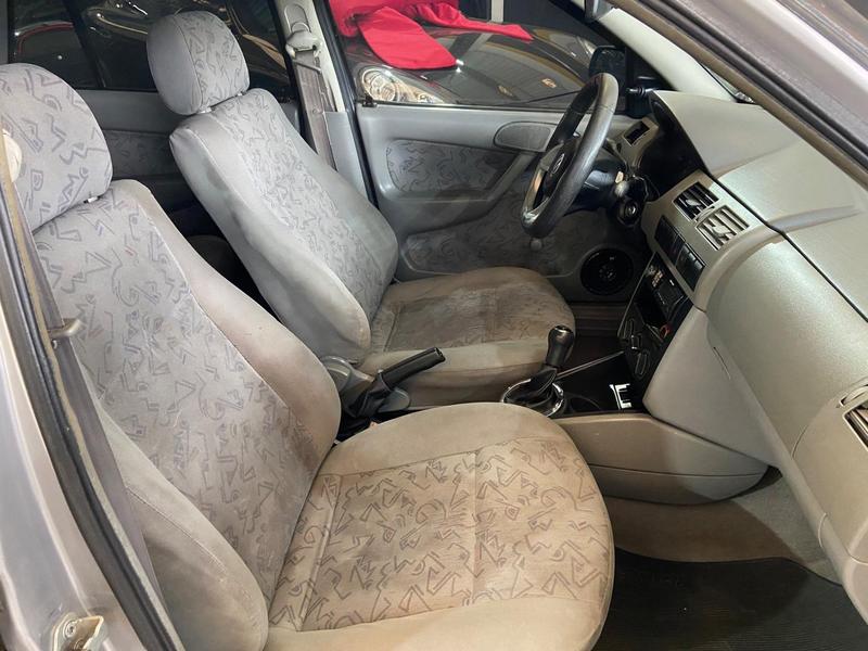 Volkswagen Gol Plus 16V - foto 9