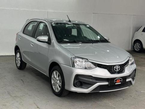 TOYOTA ETIOS HB XPLUS AT