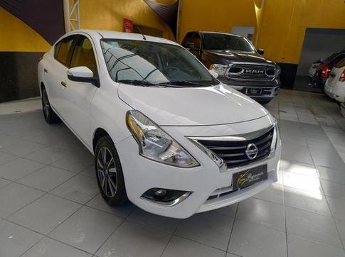 NISSAN VERSA 16SL CVT