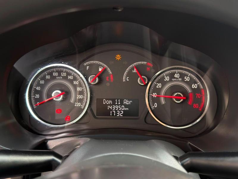 Fiat Palio 1.0 MPI Attractive 8V Flex 4P Manual - foto 11