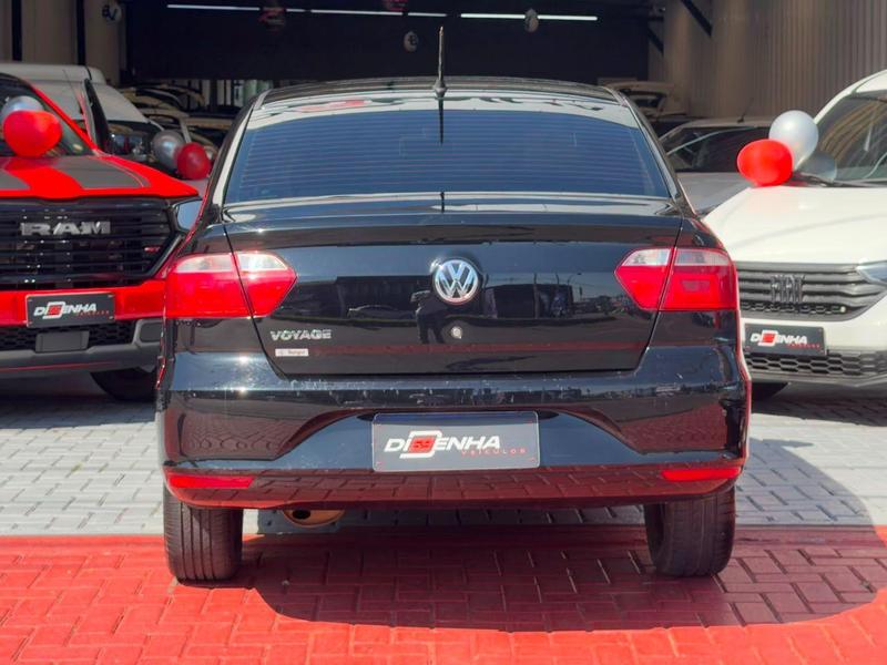Volkswagen Voyage 16l - foto 4