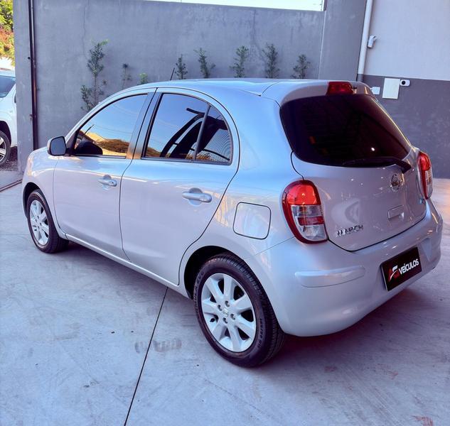 Nissan March 16sv Flex - foto 6