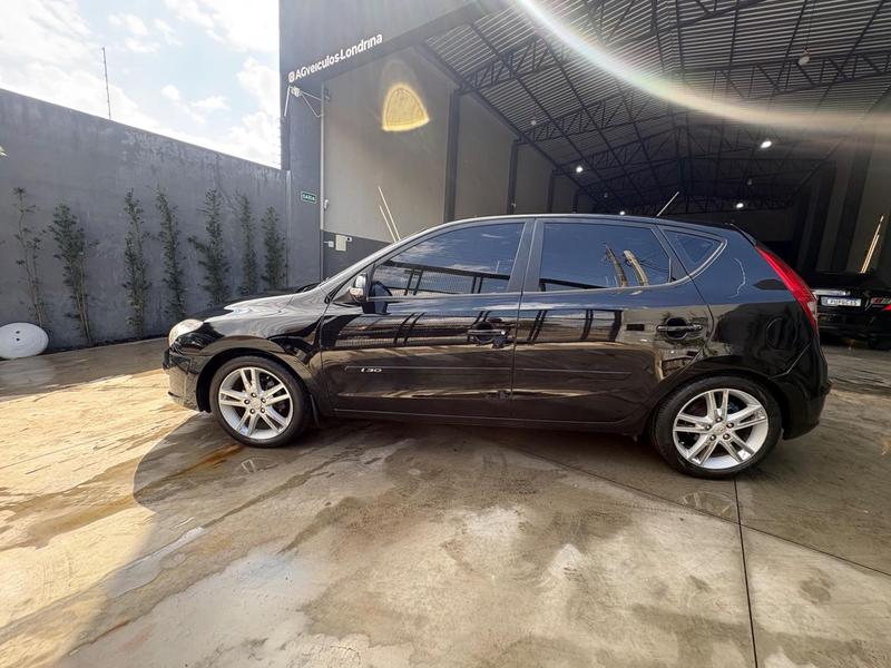 Hyundai i30 2.0 - foto 2