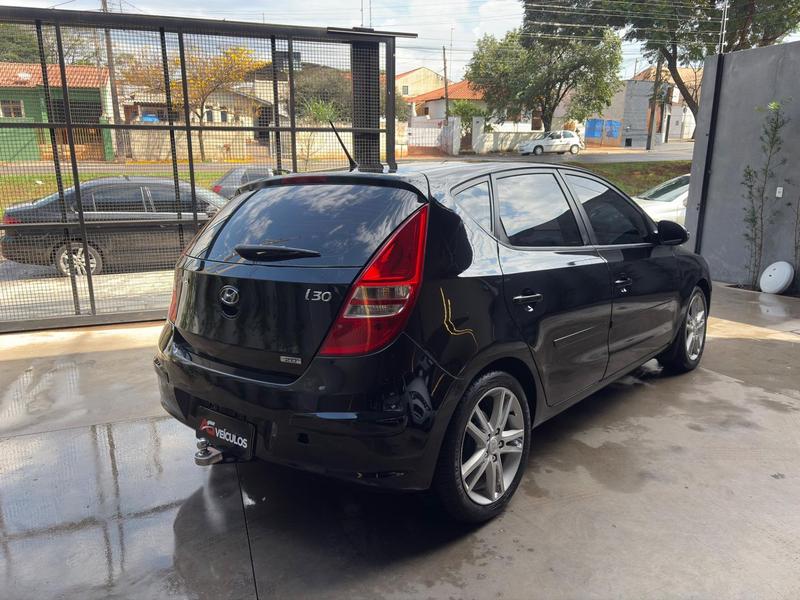 Hyundai i30 2.0 - foto 3