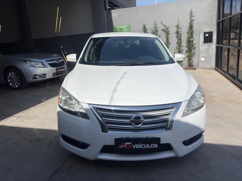 Nissan Sentra 20sl CVT - foto 2