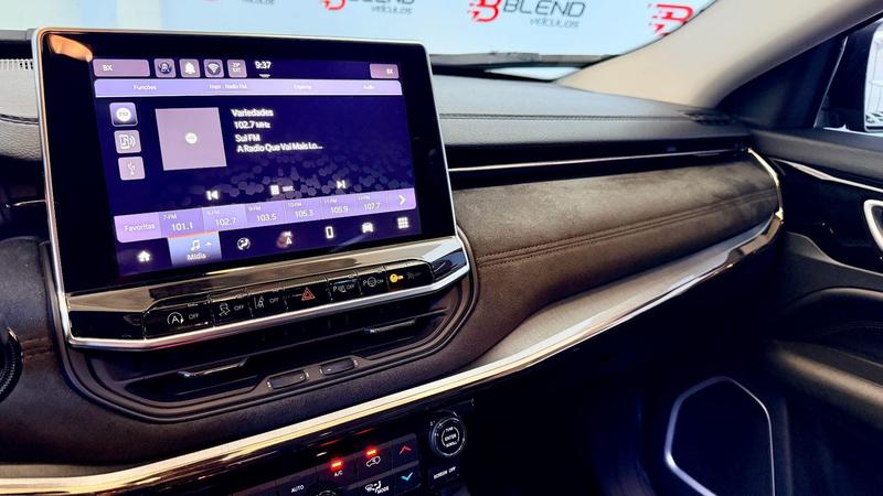 Jeep Commander Lim T270 - foto 9