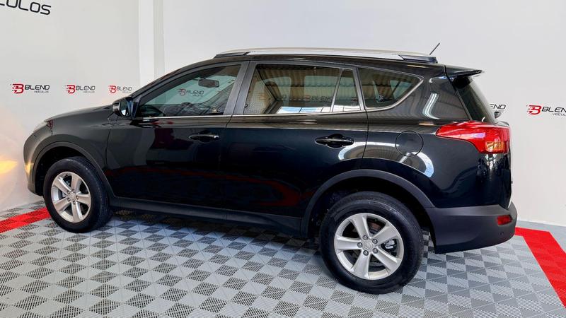 Toyota RAV4 20l 4X4 - foto 4