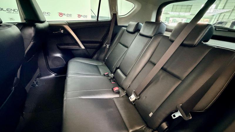 Toyota RAV4 20l 4X4 - foto 11