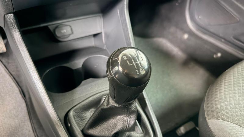 Volkswagen Gol 10l - foto 8