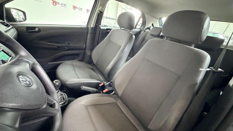 Volkswagen Gol 10l - foto 11