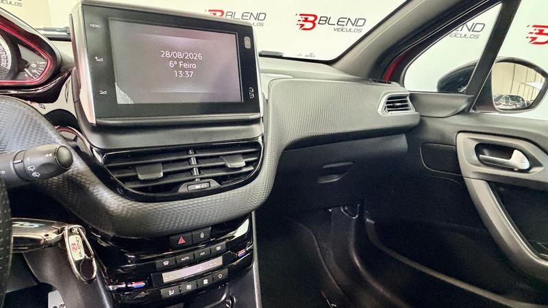 Peugeot 208 GT - foto 10