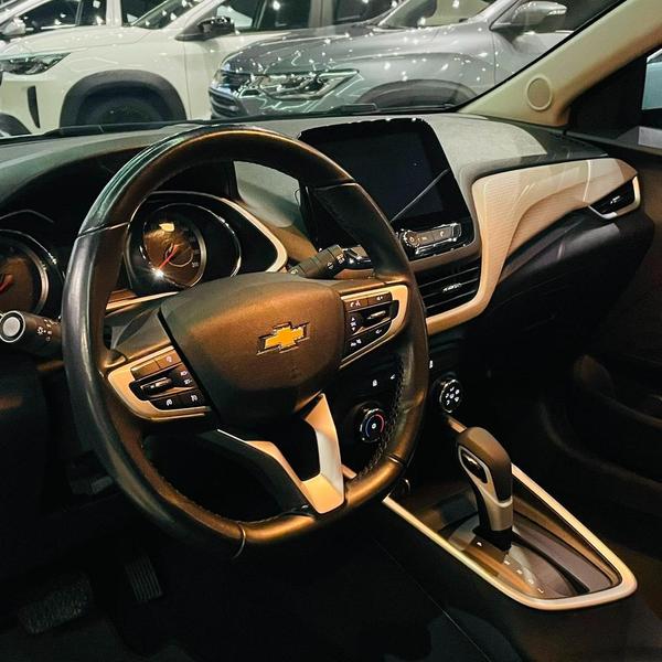 Chevrolet Onix Plus 10tat - foto 11