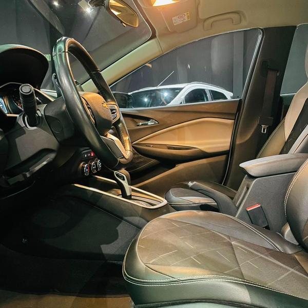 Chevrolet Onix Plus 10tat - foto 10