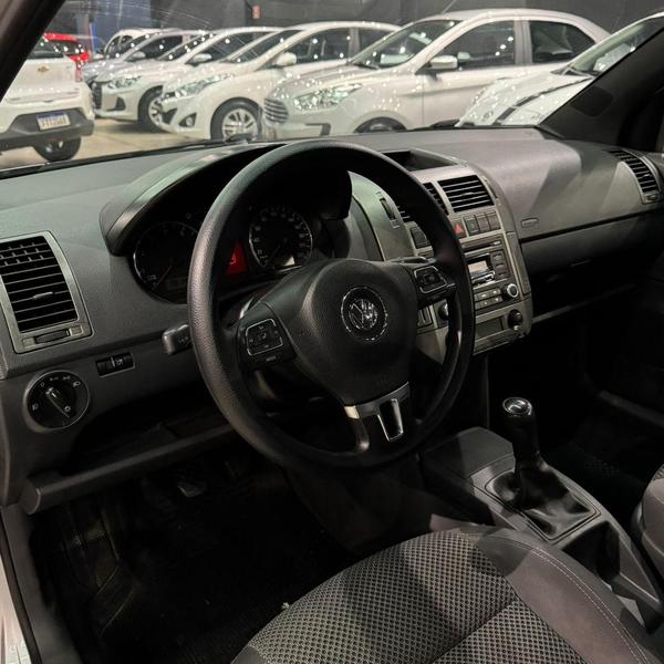 Volkswagen Polo 1.6 Sportline - foto 12