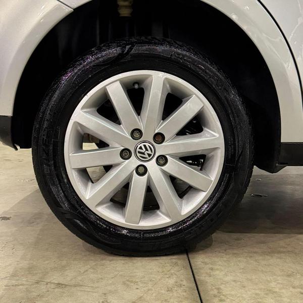 Volkswagen Polo 1.6 Sportline - foto 9