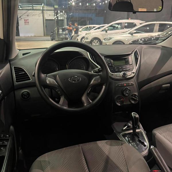 Hyundai HB20S 1.6 A Premium - foto 12