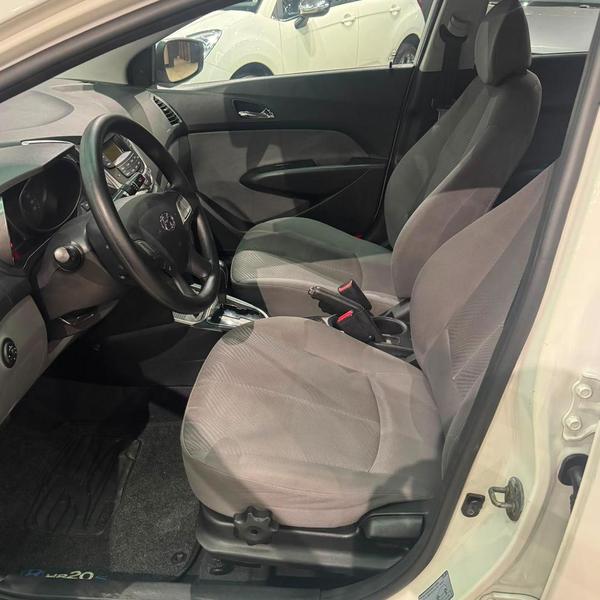 Hyundai HB20S 1.6 A Premium - foto 10