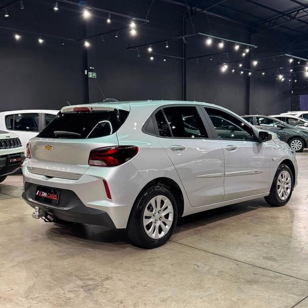 Chevrolet Onix 10mt LT - foto 6