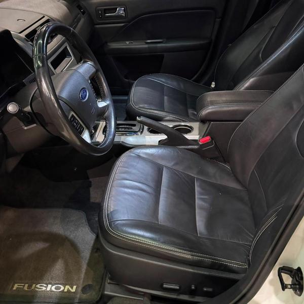 Ford Fusion - foto 14