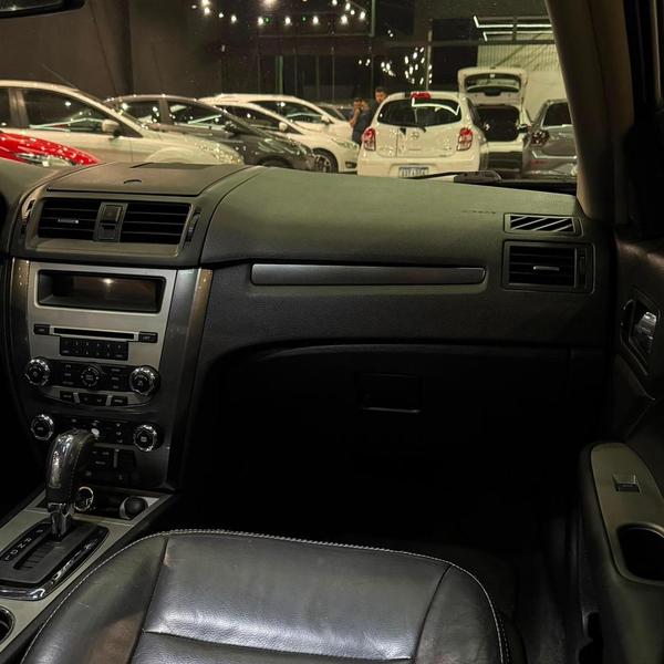 Ford Fusion - foto 11