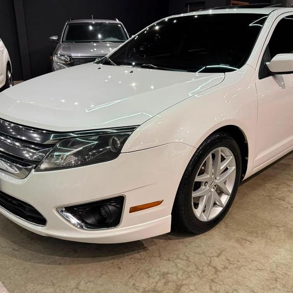 Ford Fusion - foto 4