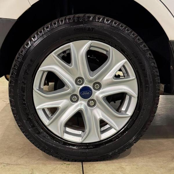 Ford EcoSport Tit At 2.0 - foto 11