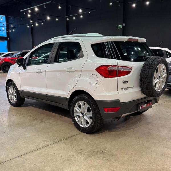 Ford EcoSport Tit At 2.0 - foto 4