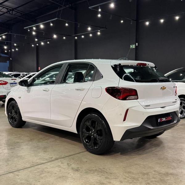 Chevrolet Onix 10tat - foto 4