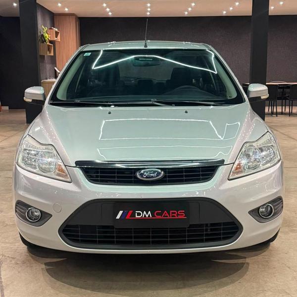 Ford Focus Sedan 1.6 1.6 Flex 8V 16V 4P Mec. - foto 2