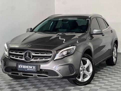 MERCEDES-BENZ GLA200FF