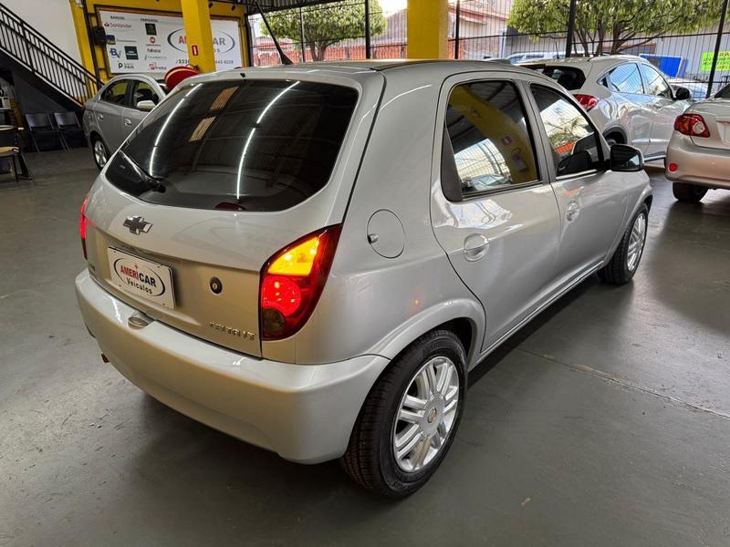 Chevrolet Celta 10l LT - foto 11