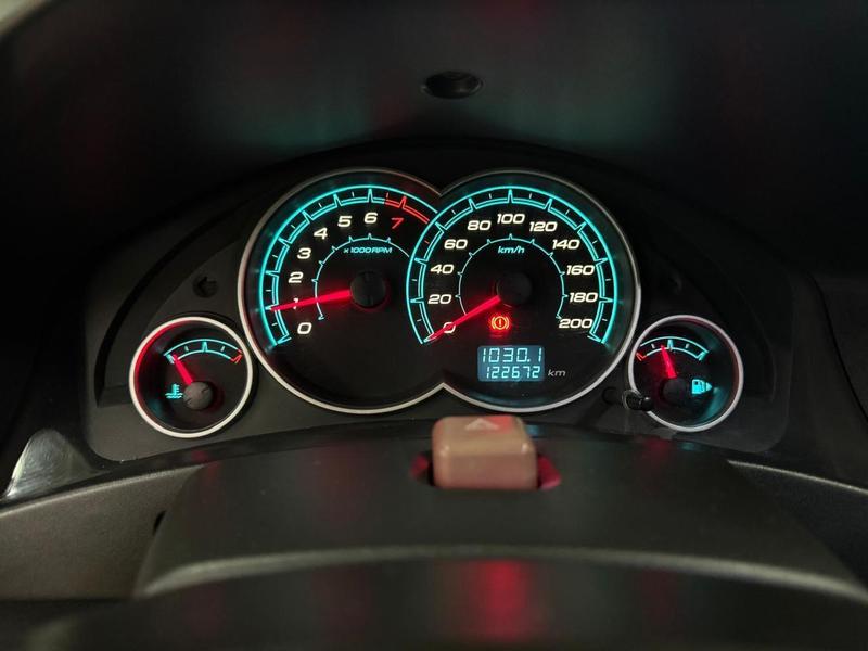 Chevrolet Celta 10l LT - foto 15