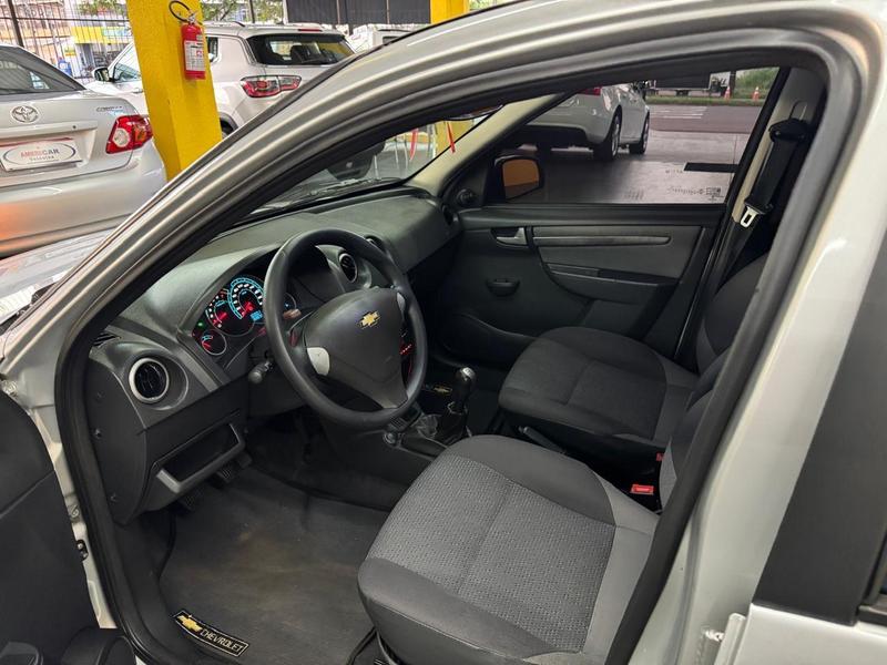 Chevrolet Celta 10l LT - foto 16