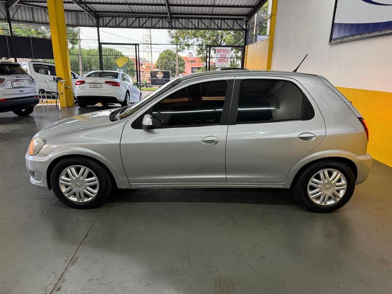 Chevrolet Celta 10l LT - foto 4