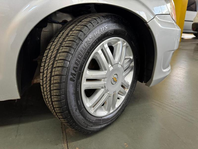 Chevrolet Celta 10l LT - foto 7