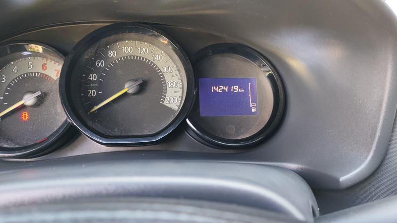 Renault Sandero Expr 1.0 - foto 11