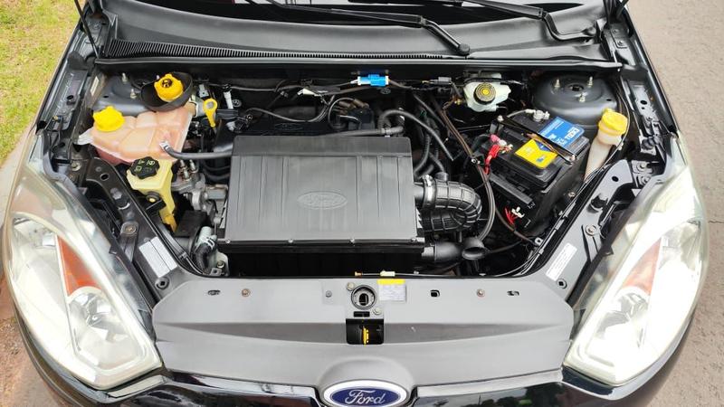 Ford Fiesta 1.6 Flex - foto 13
