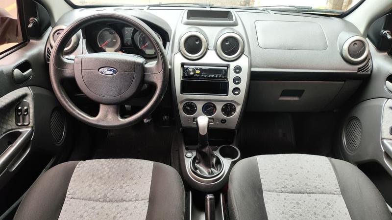 Ford Fiesta 1.6 Flex - foto 9