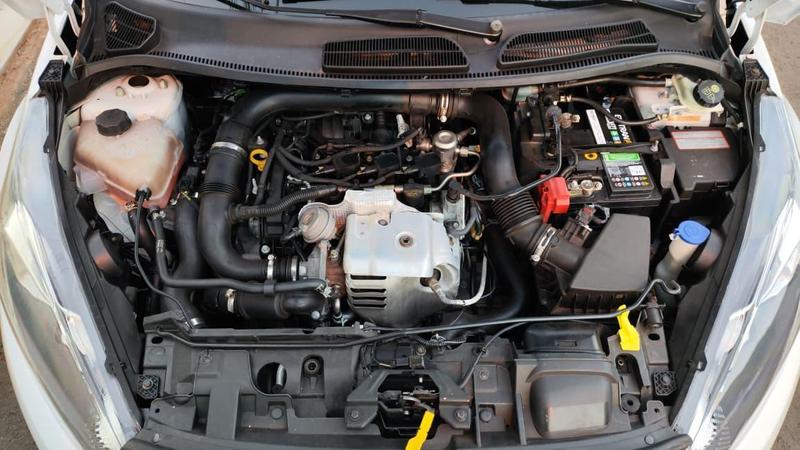 Ford Fiesta 10sel Gtdi A - foto 13