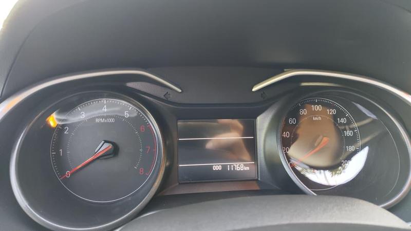 Chevrolet Onix 10tmt - foto 11