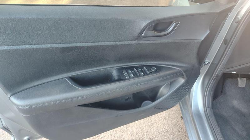 Hyundai HB20 1.0 12V 4P Flex Vision - foto 7
